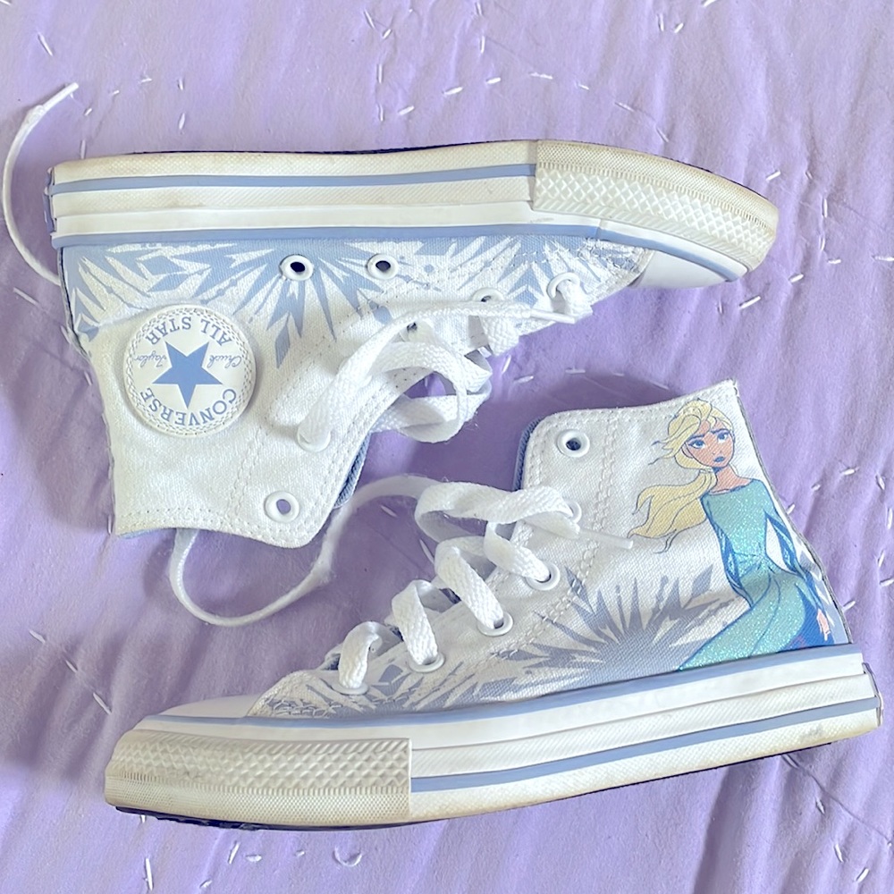Converse - Picture 2 of 2